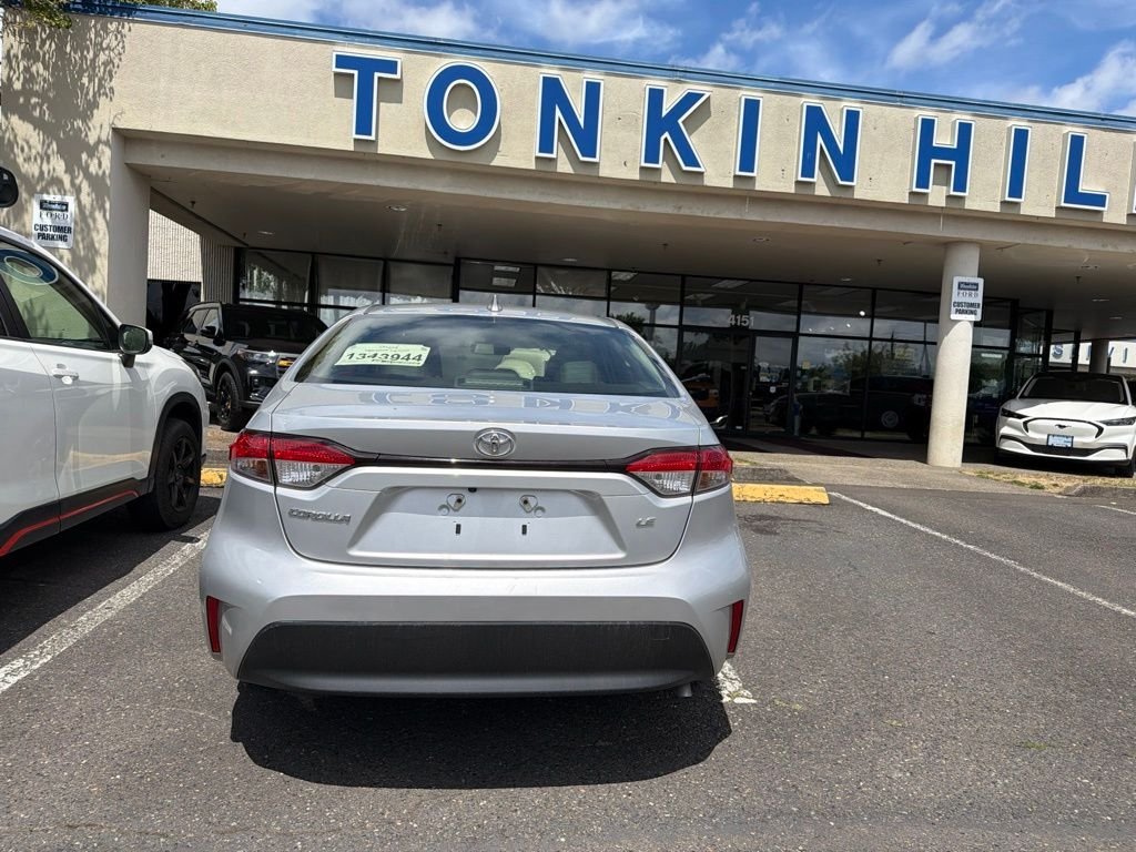Used 2024 Classic Silver Metallic Toyota LE image 5