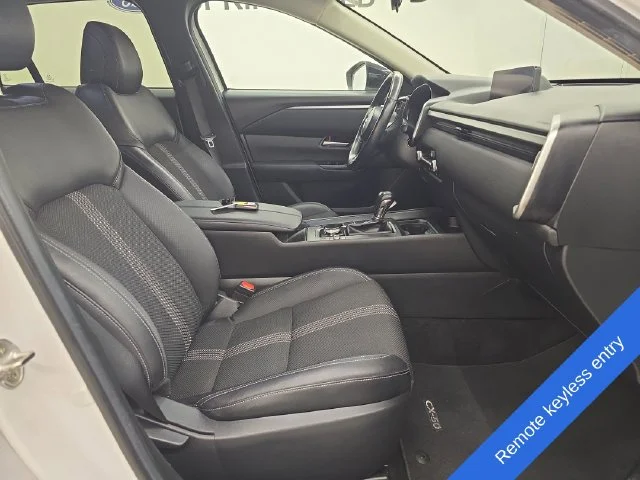 Used 2025 Wind Chill Pearl Mazda 2.5 S Preferred Package image 9