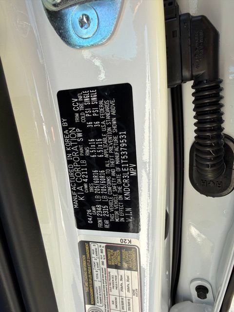 New 2026 Snow White Pearl Kia EX image 18