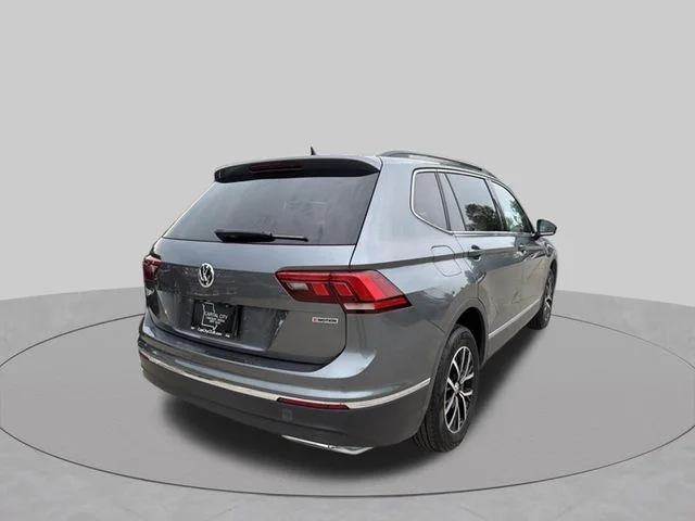 Used 2021 Gray Volkswagen  image 3