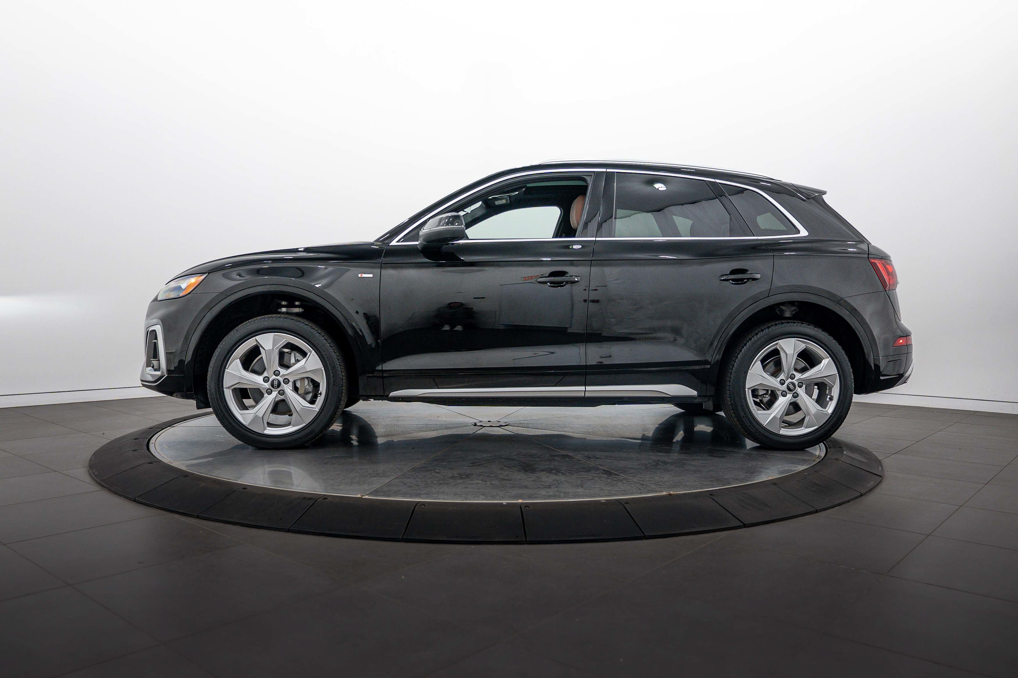 Certified Used 2023 Mythos Black Metallic Audi S line Premium Plus image 6