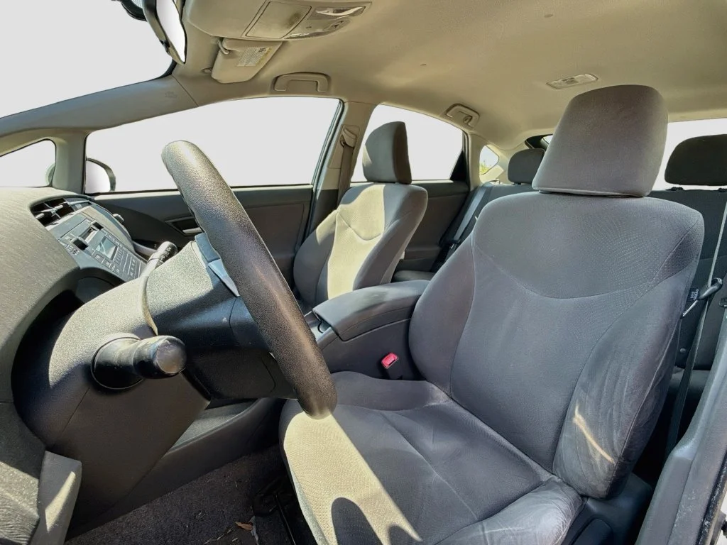 Used 2011 Blizzard Pearl Toyota Two image 33