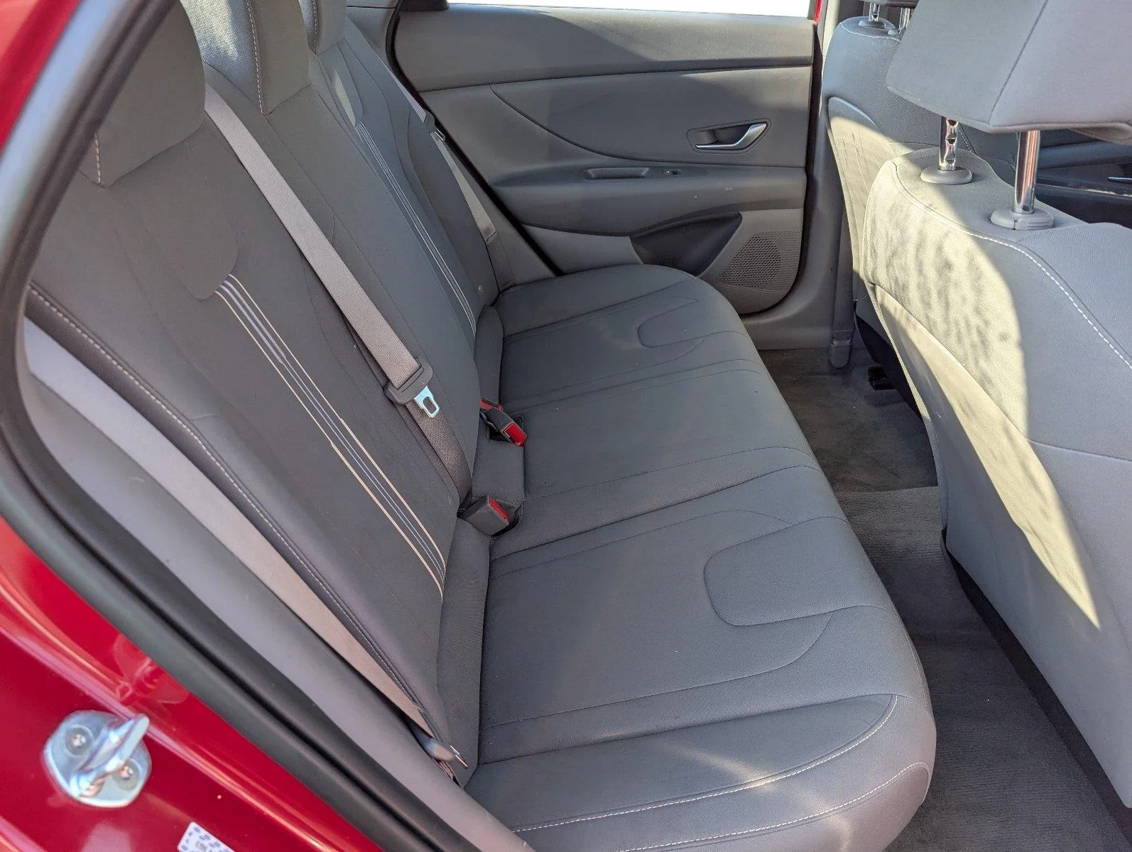Used 2022 Scarlet Red Pearl Hyundai Blue image 38