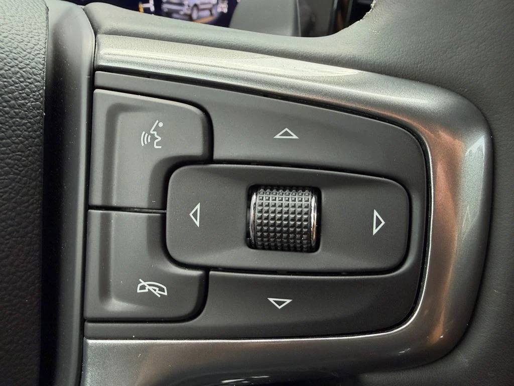 New 2026 Summit White Chevrolet LT image 23
