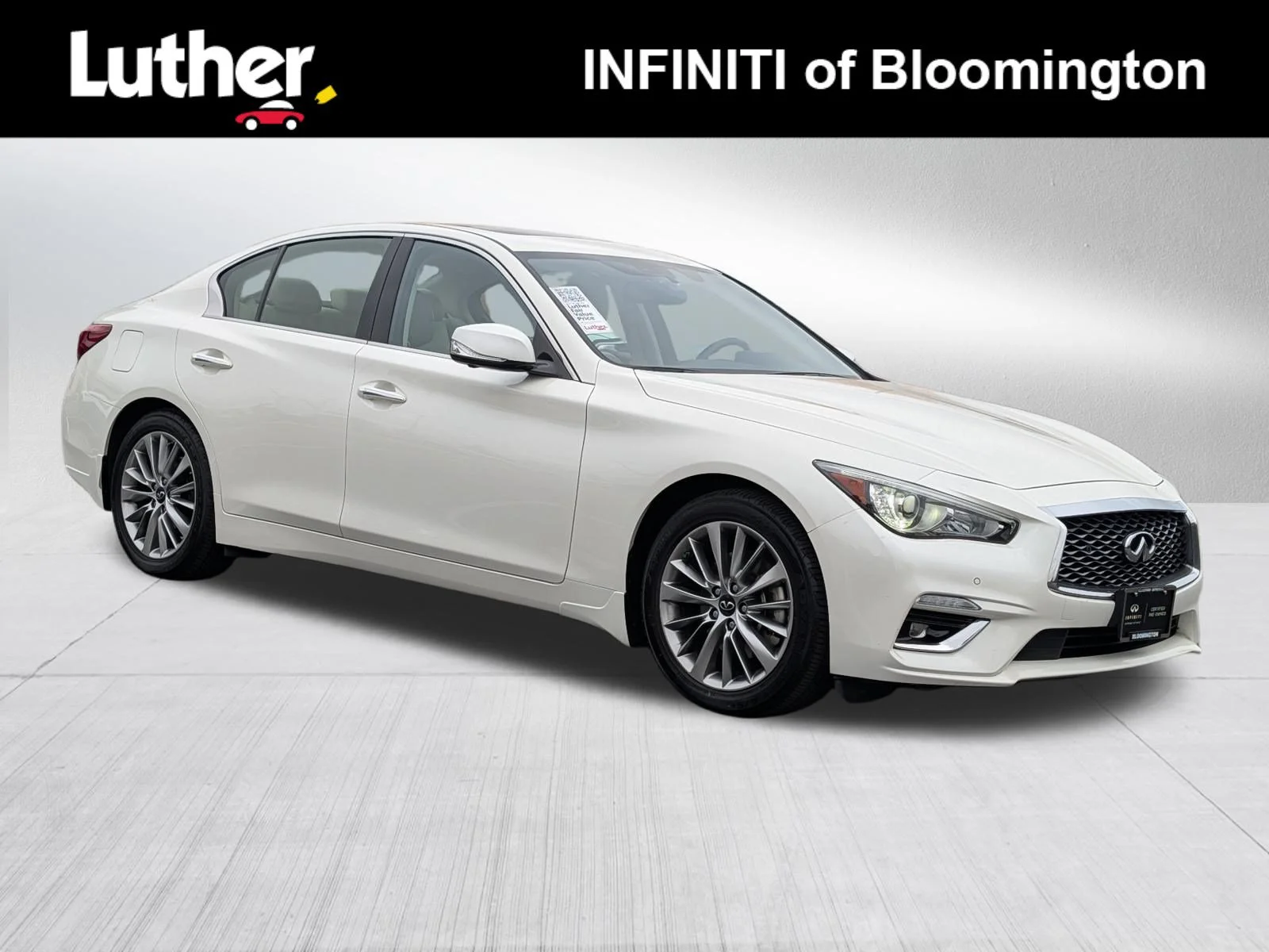 2023 INFINITI Q50 LUXE