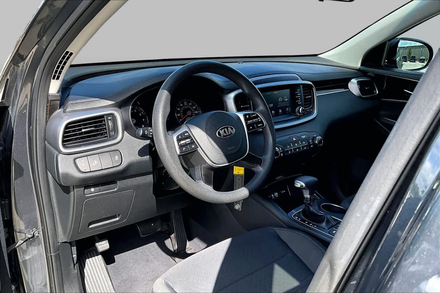 Used 2020 Gravity Grey Kia LX image 16
