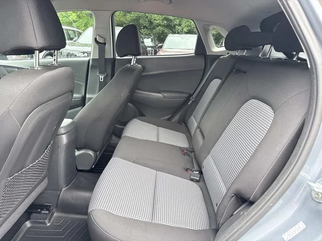 Used 2021 Silver Hyundai SEL image 11
