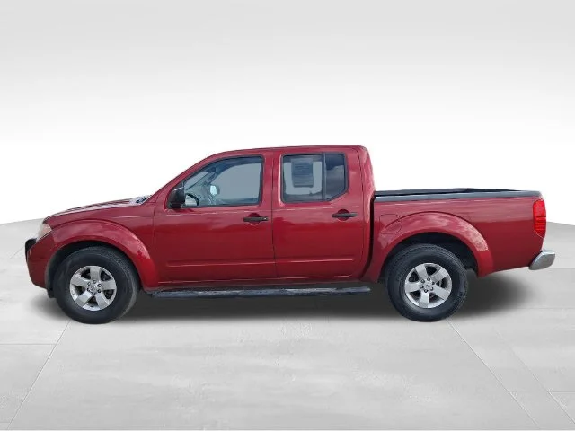 Used 2012 Red Nissan SV image 4