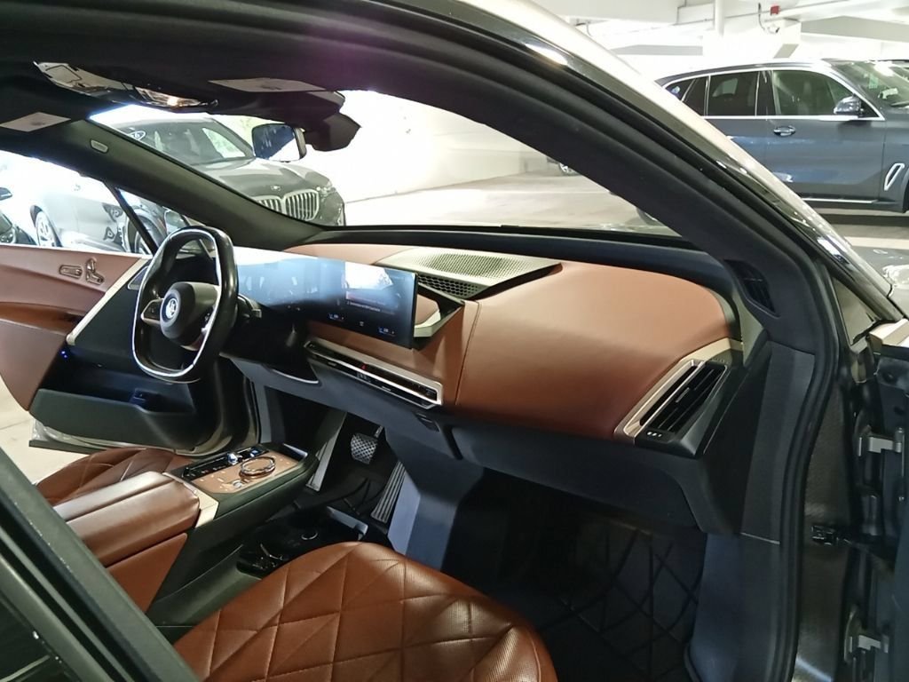 Certified Used 2023 Gray Metallic BMW M60 image 14