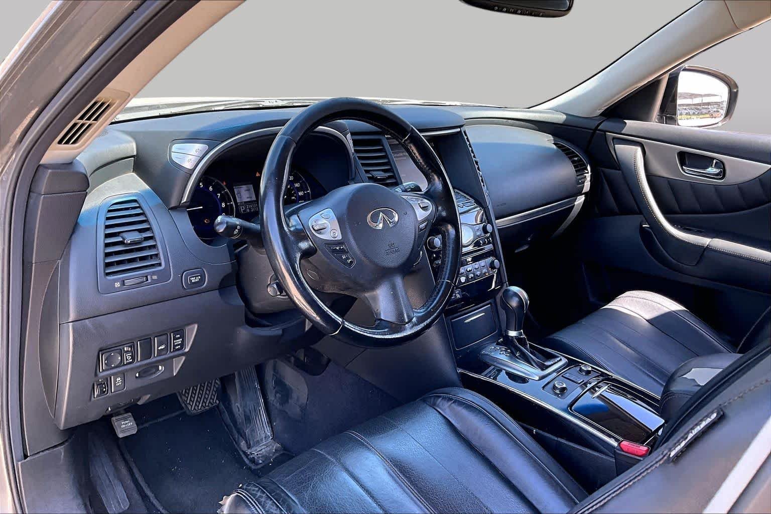 Used 2014 Graphite Shadow INFINITI  image 16