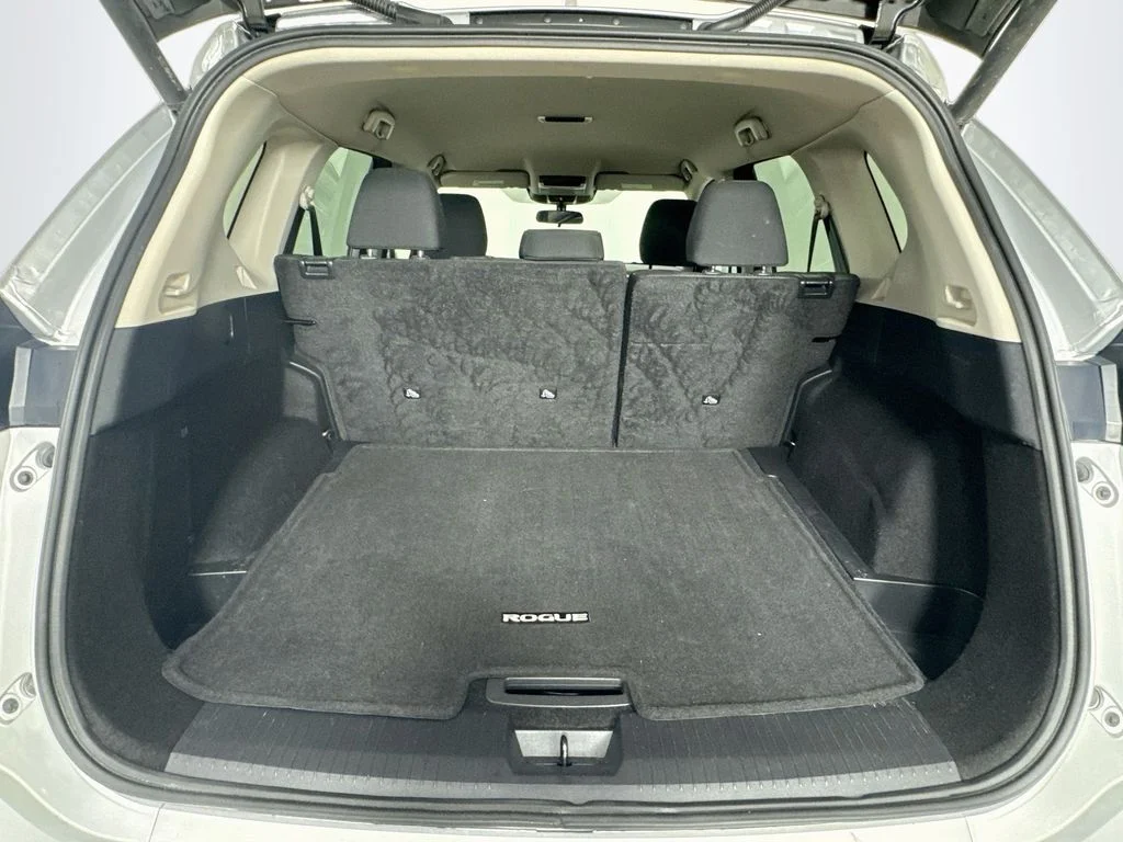 Used 2025 Silver Nissan SV image 30