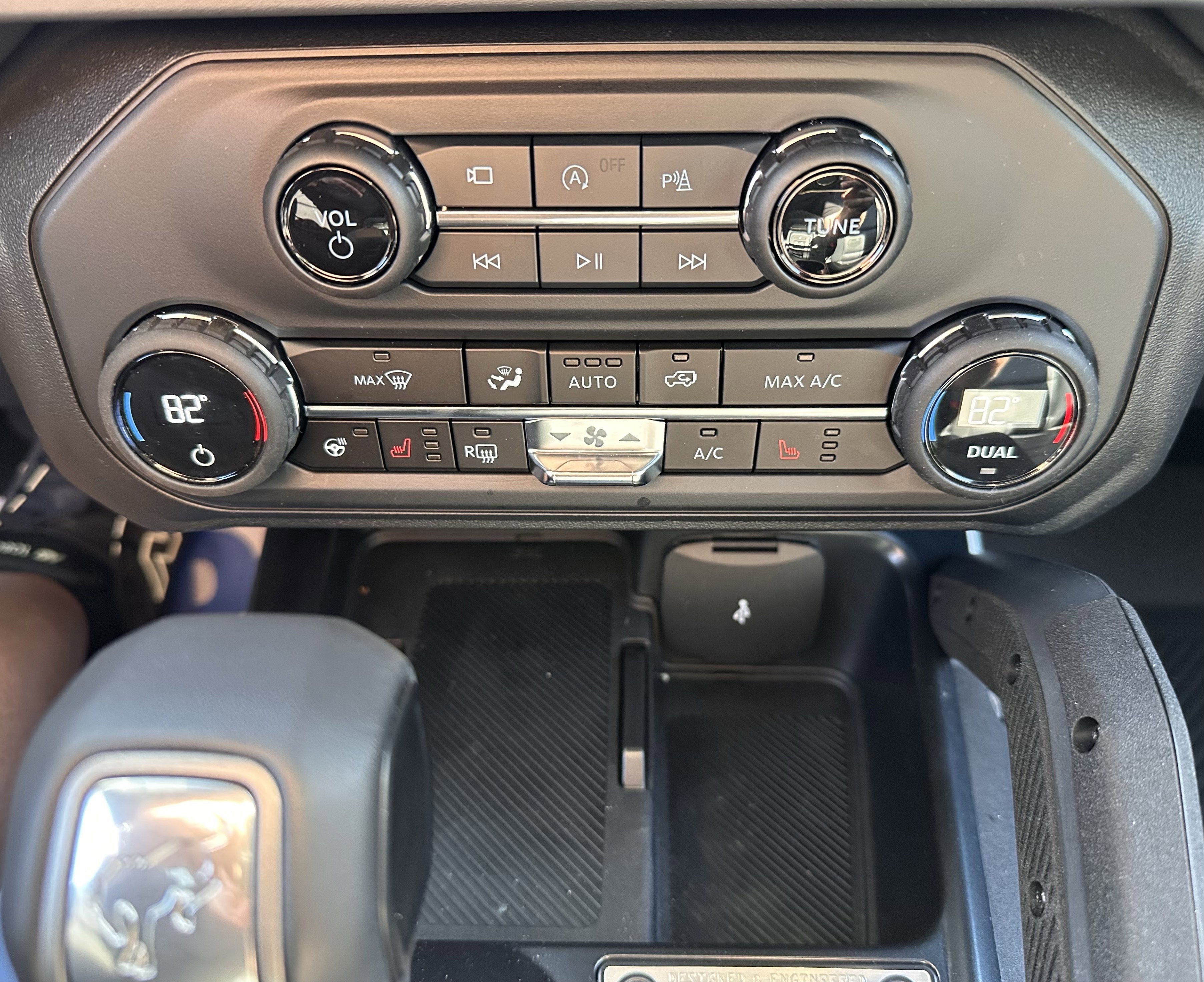 New 2026 Desert Sand Ford Outer Banks® image 28