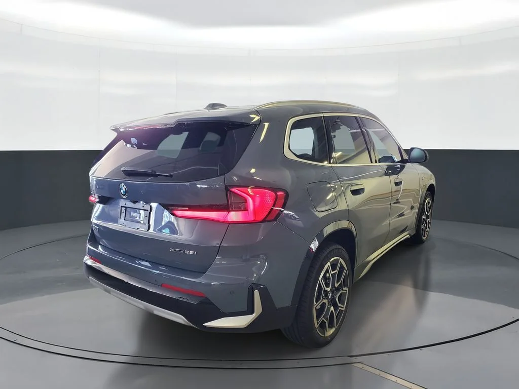 New 2026 Gray BMW xDrive28i image 3