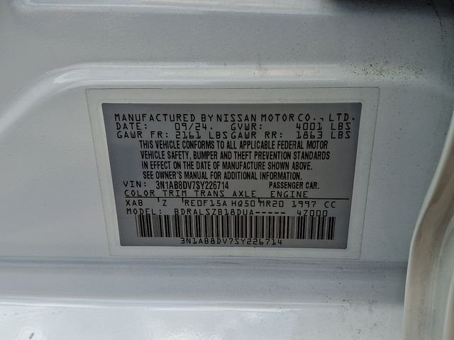 Used 2025 White Nissan SR image 25
