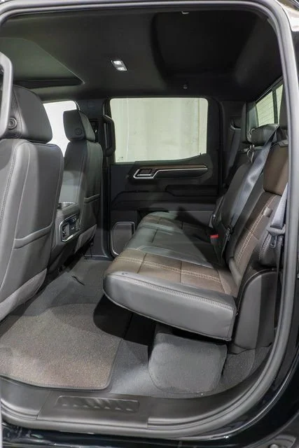 2026 Chevrolet Silverado 1500 High Country - Photo 9