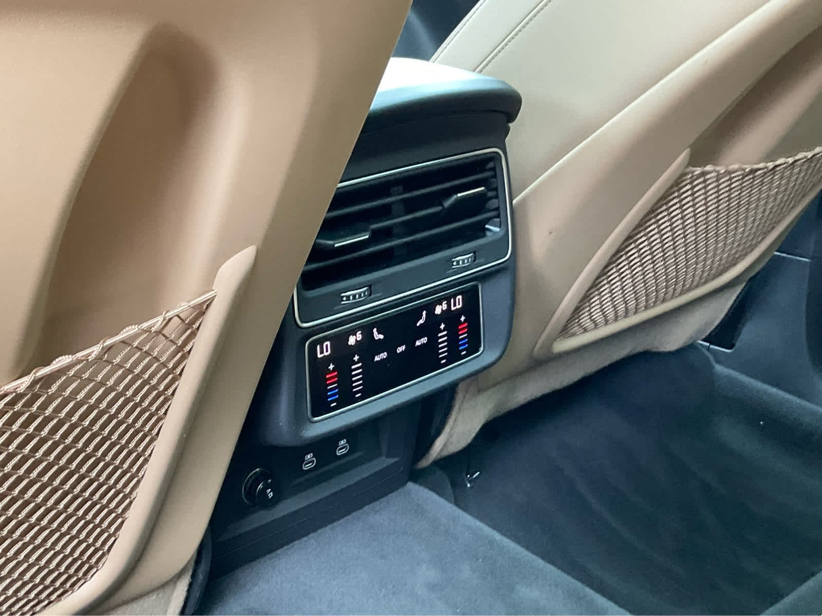 Used 2025  Audi Premium Plus image 28