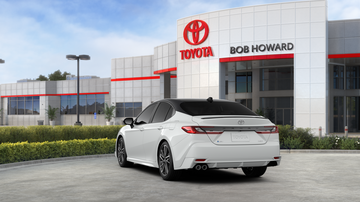 New 2026 Wind Chill Pearl with Midnight Black Metallic roof Toyota XSE image 7