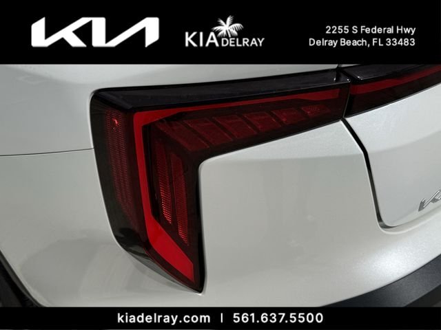 New 2026 Snow White Pearl Kia LX image 7
