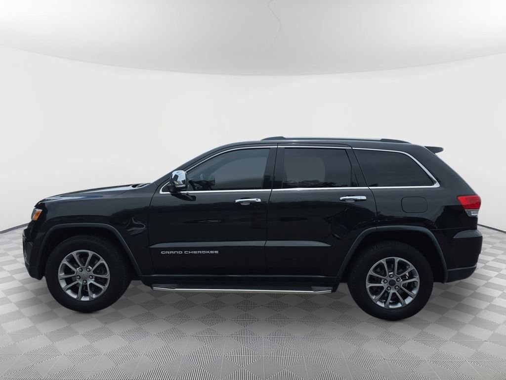 Used 2015 Black Jeep Limited image 4