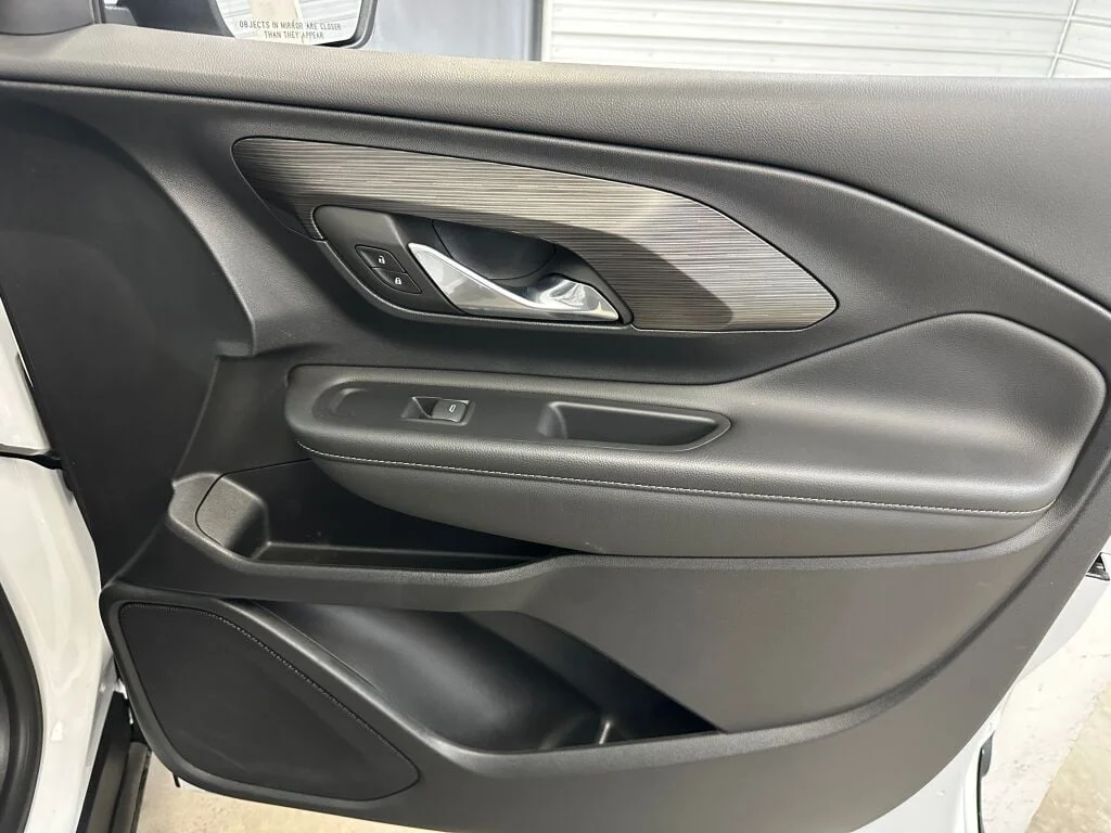 2023 GMC Terrain SLE - Photo 28