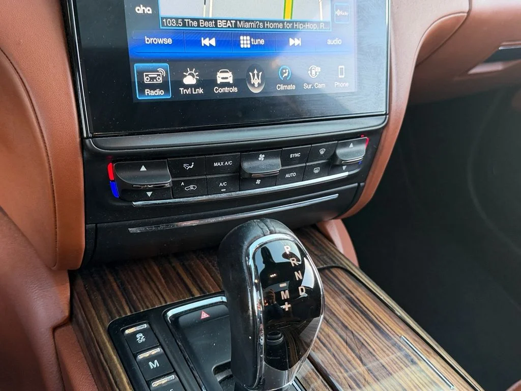 Used 2018 Blue Maserati S GranLusso image 26