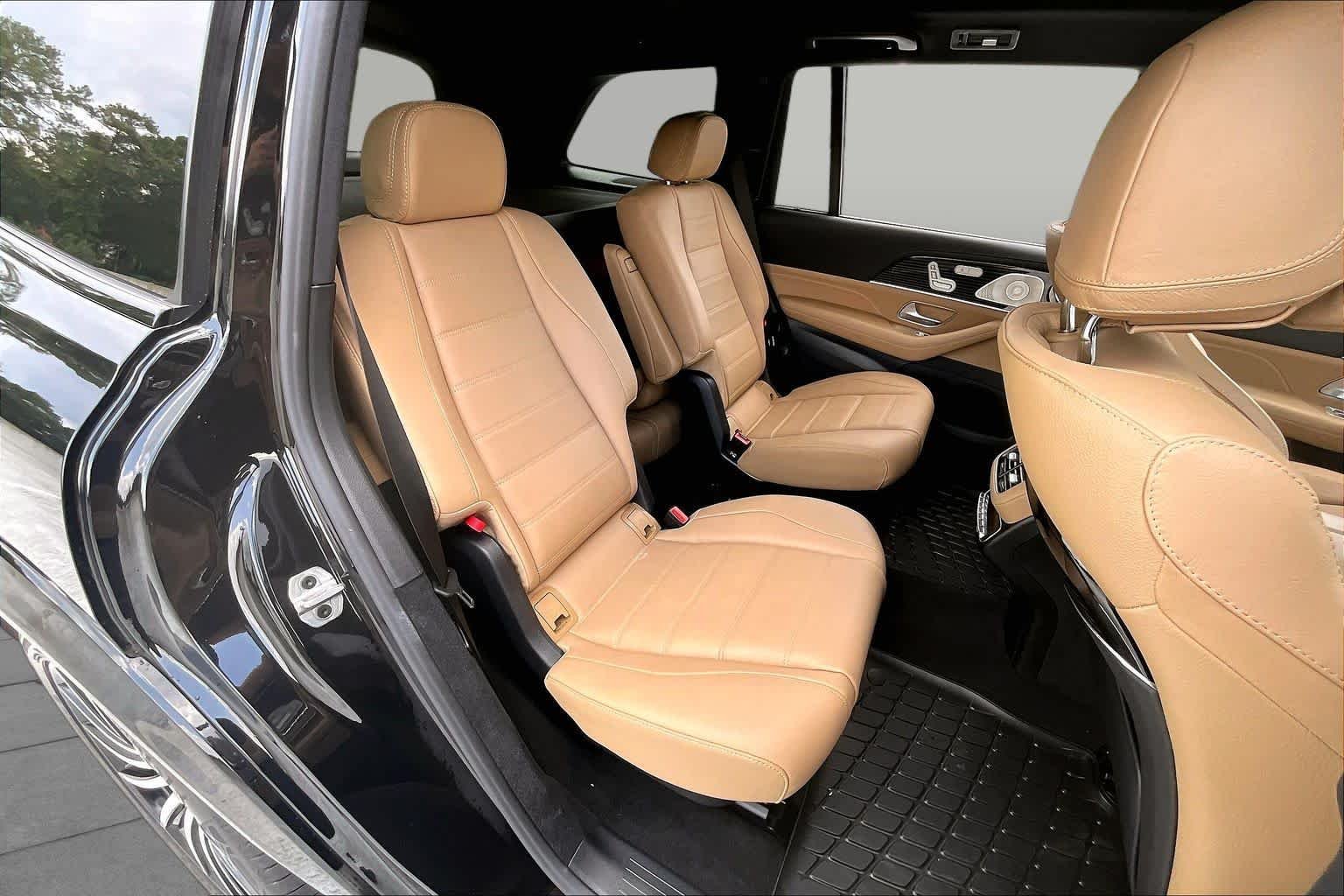 Used 2026 Obsidian Black Metallic Mercedes-Benz GLS 580 image 20