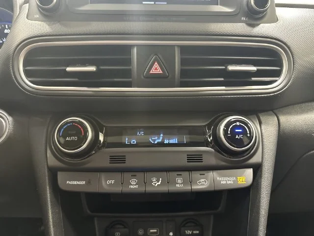 Used 2021 Silver Hyundai Limited image 24