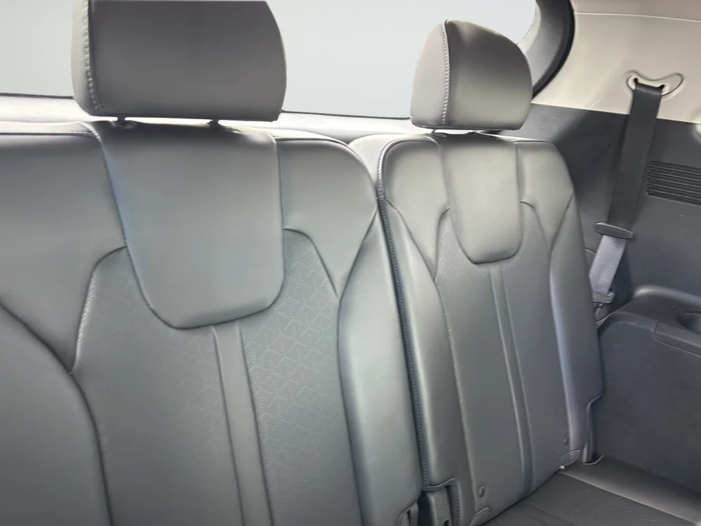 Used 2023 Black Kia SX image 12