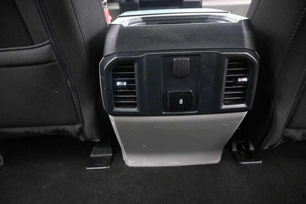 Used 2019 Black Metallic Ford XL image 20