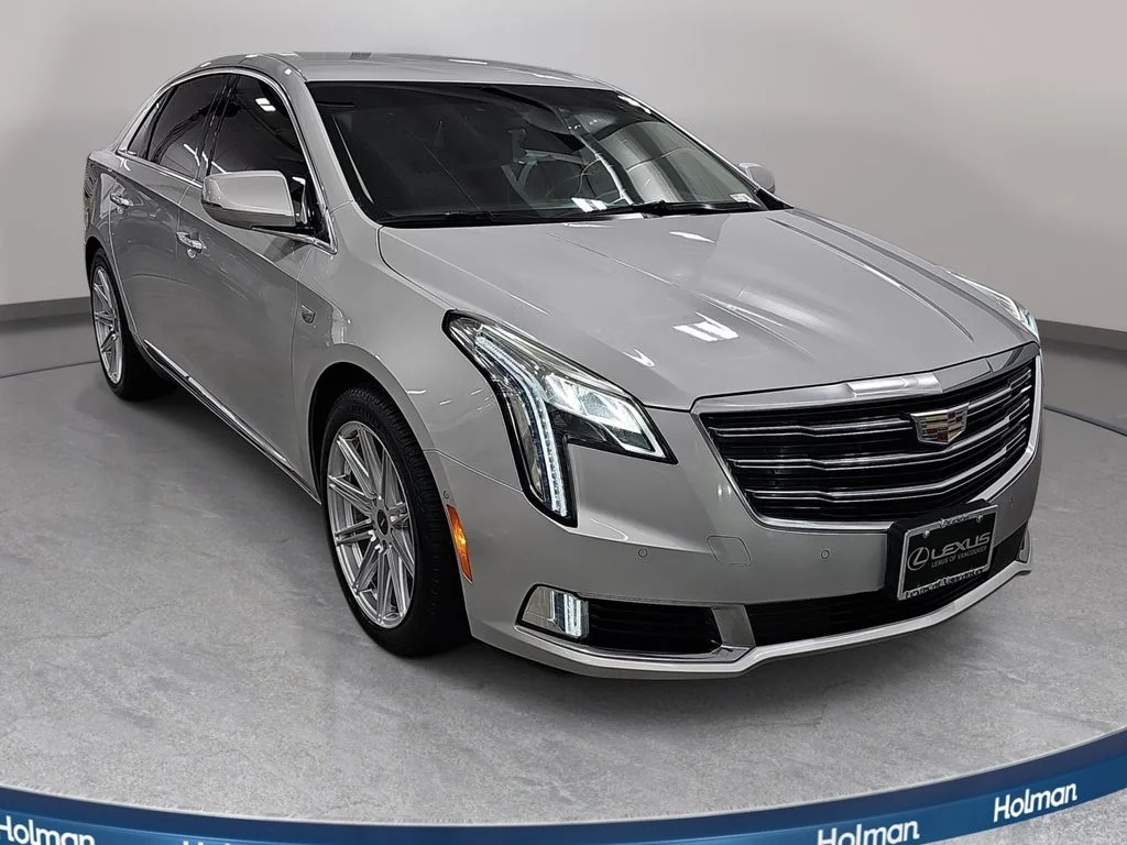 Used 2018 Silver Cadillac Luxury image 4