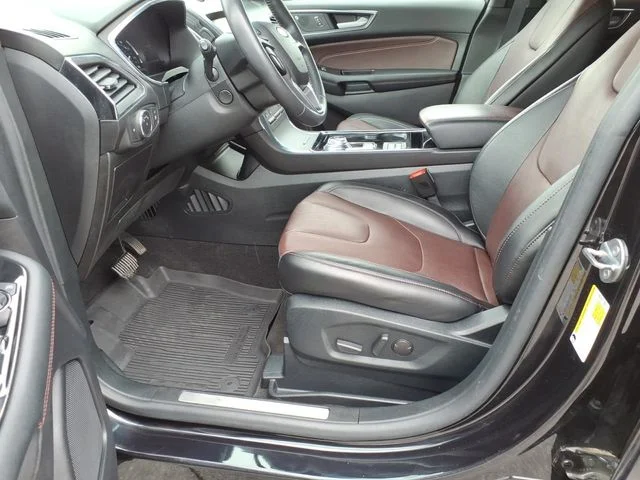 Used 2020 Black Ford Titanium image 18