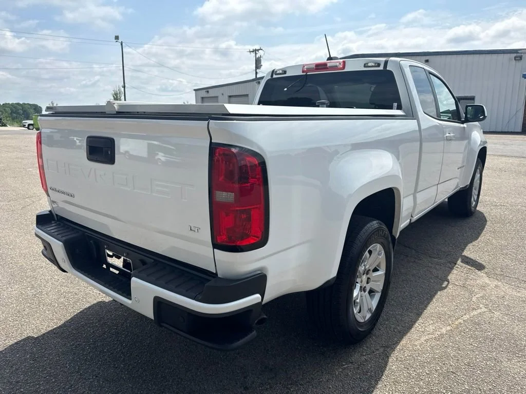 Used 2022 Summit White Chevrolet LT image 5