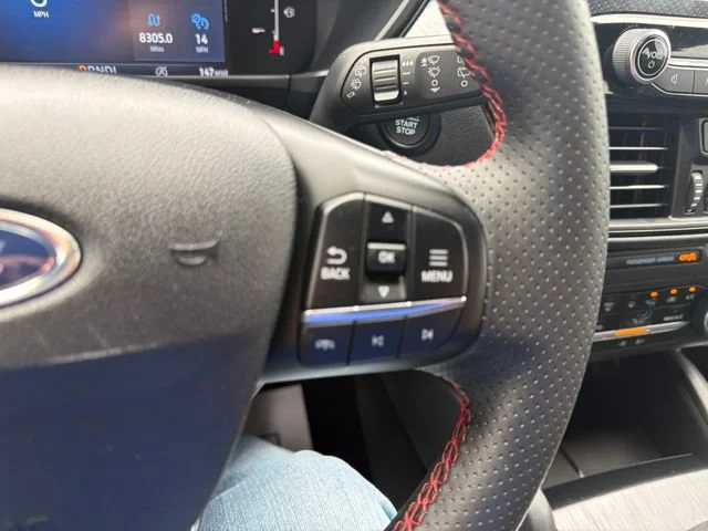Used 2025 Gray Ford ST-Line image 32