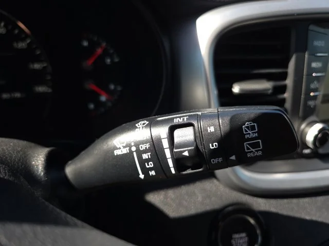 Used 2019 Silver Kia SX image 36
