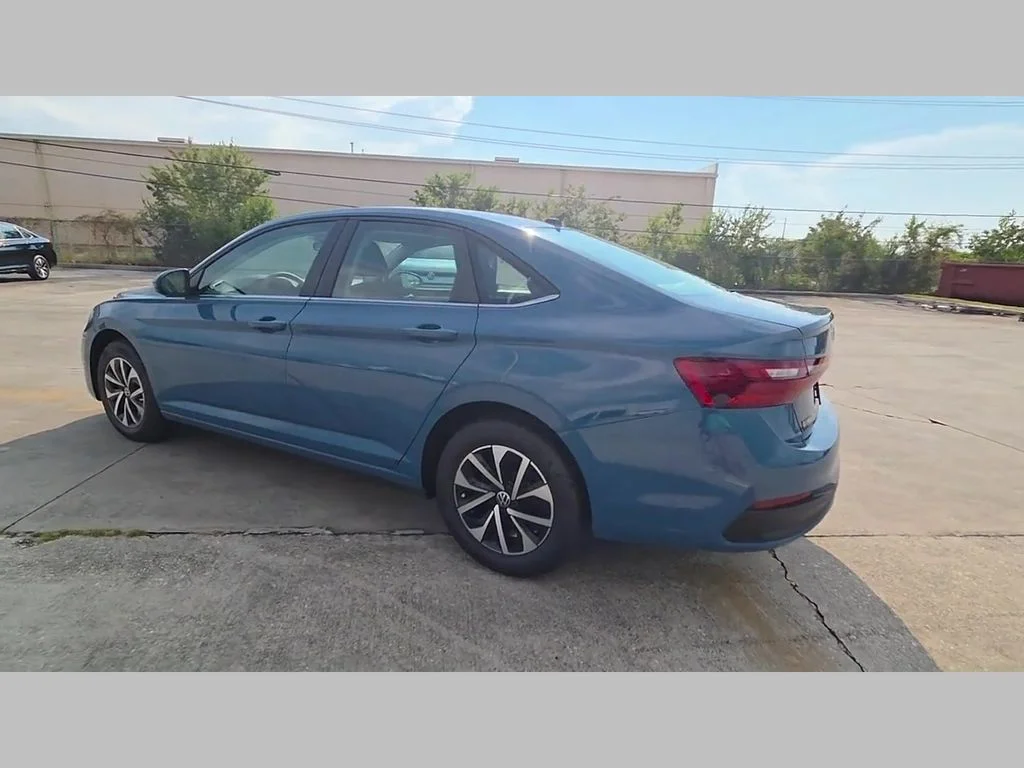 New 2026 Blue Volkswagen 1.5T S image 37
