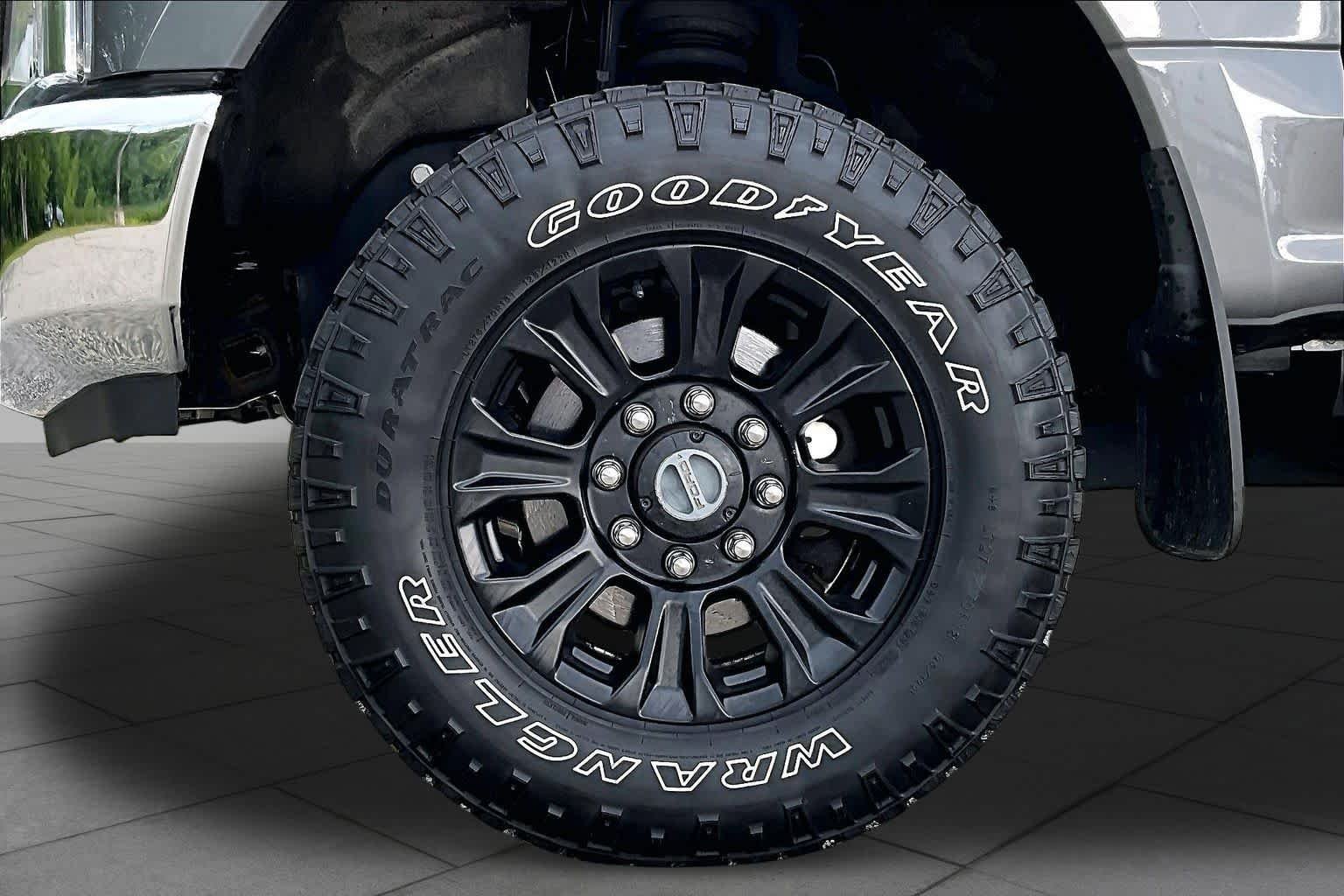 Certified Used 2021 Carbonized Gray Metallic Ford XLT image 11