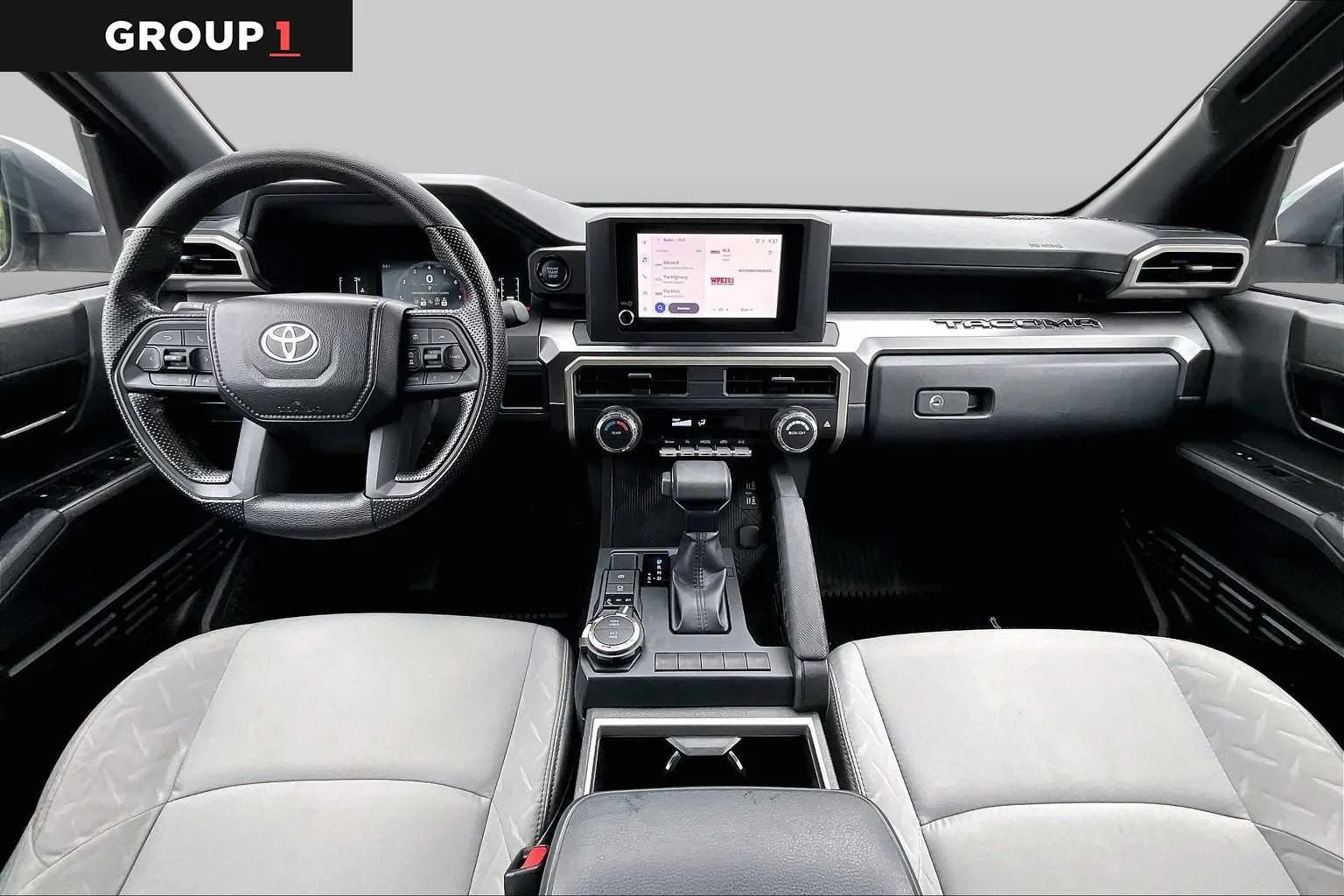 2025 Toyota Tacoma SR5 - Photo 16