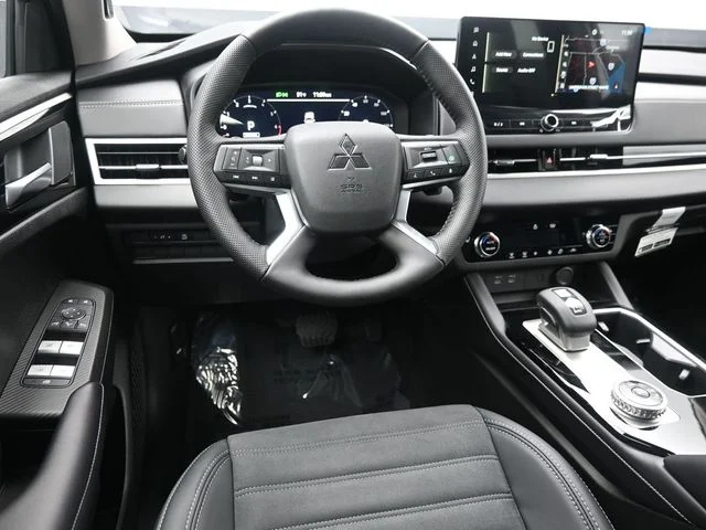 New 2026 Silver Mitsubishi SE 1.5T S-AWC image 19