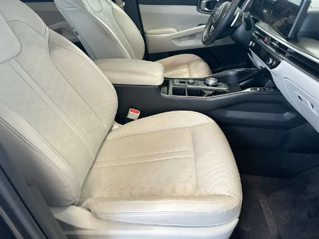 Used 2025 Gray Kia EX image 27