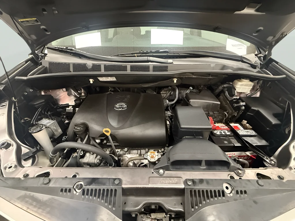 Used 2020 Gray Toyota LE image 24
