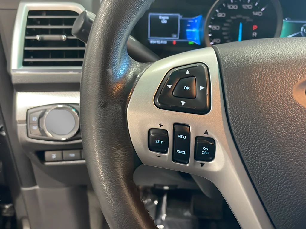 Used 2015  Ford XLT image 16