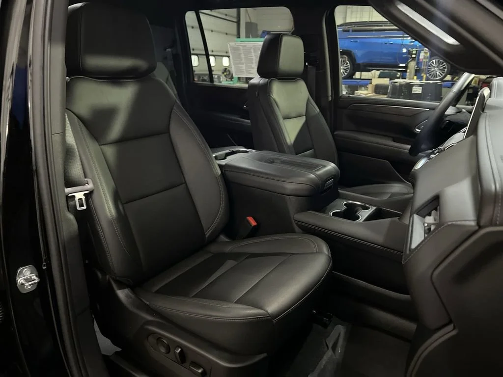 2023 Chevrolet Suburban Z71 - Photo 27