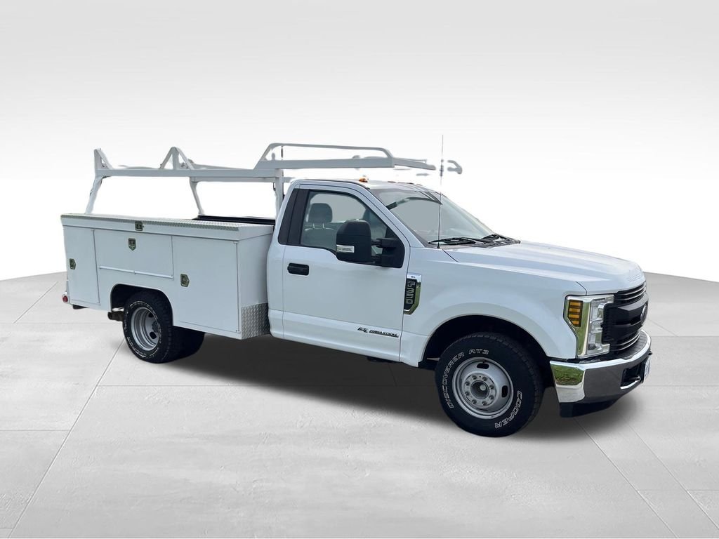 Used 2019 White Ford XL image 7