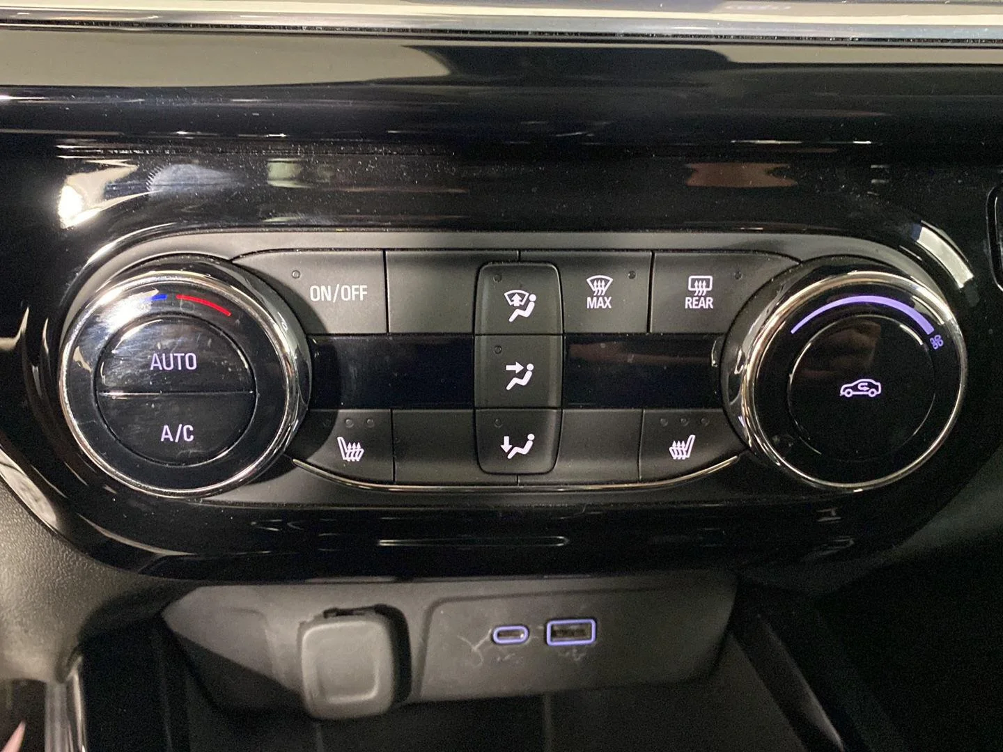 Used 2025 Nitro Yellow Metallic Chevrolet ACTIV image 14