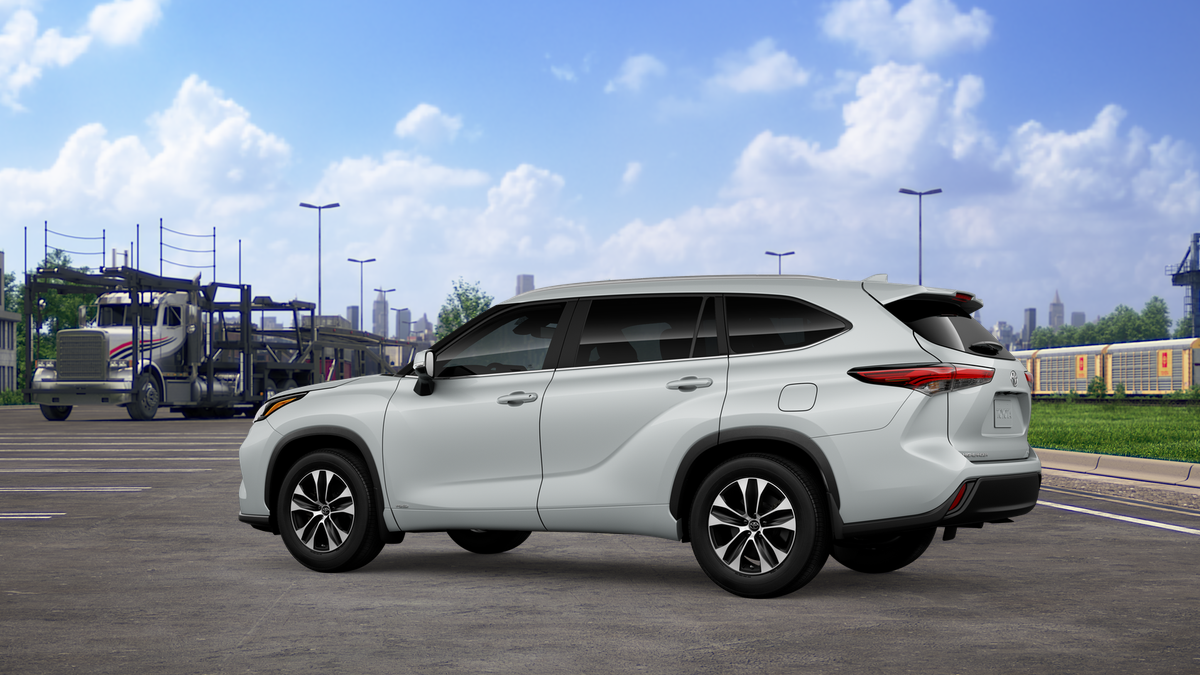New 2026 Wind Chill Pearl Toyota Hybrid XLE image 19