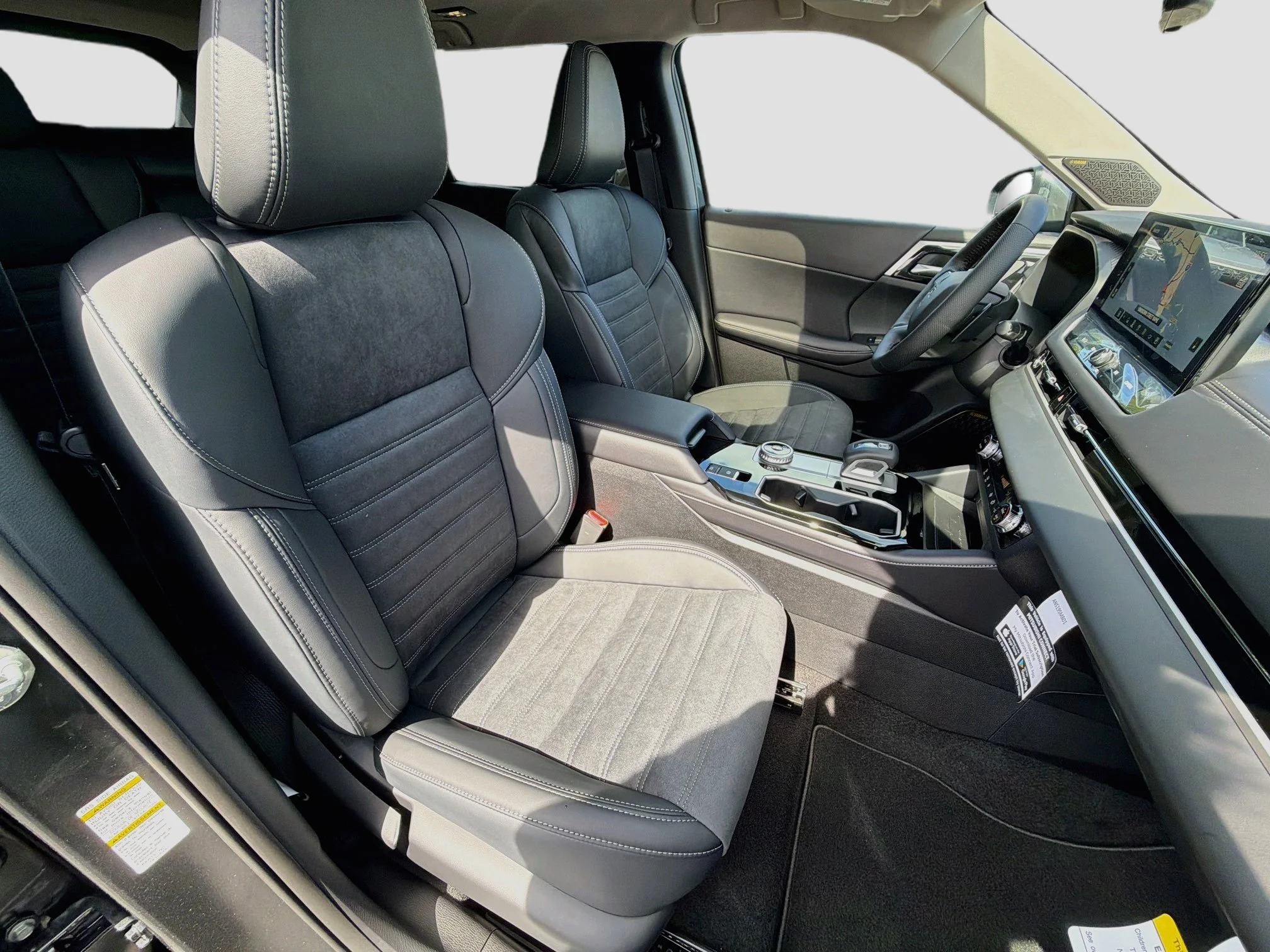 New 2026 Graphite Gray Mitsubishi SE 1.5T 2WD image 29