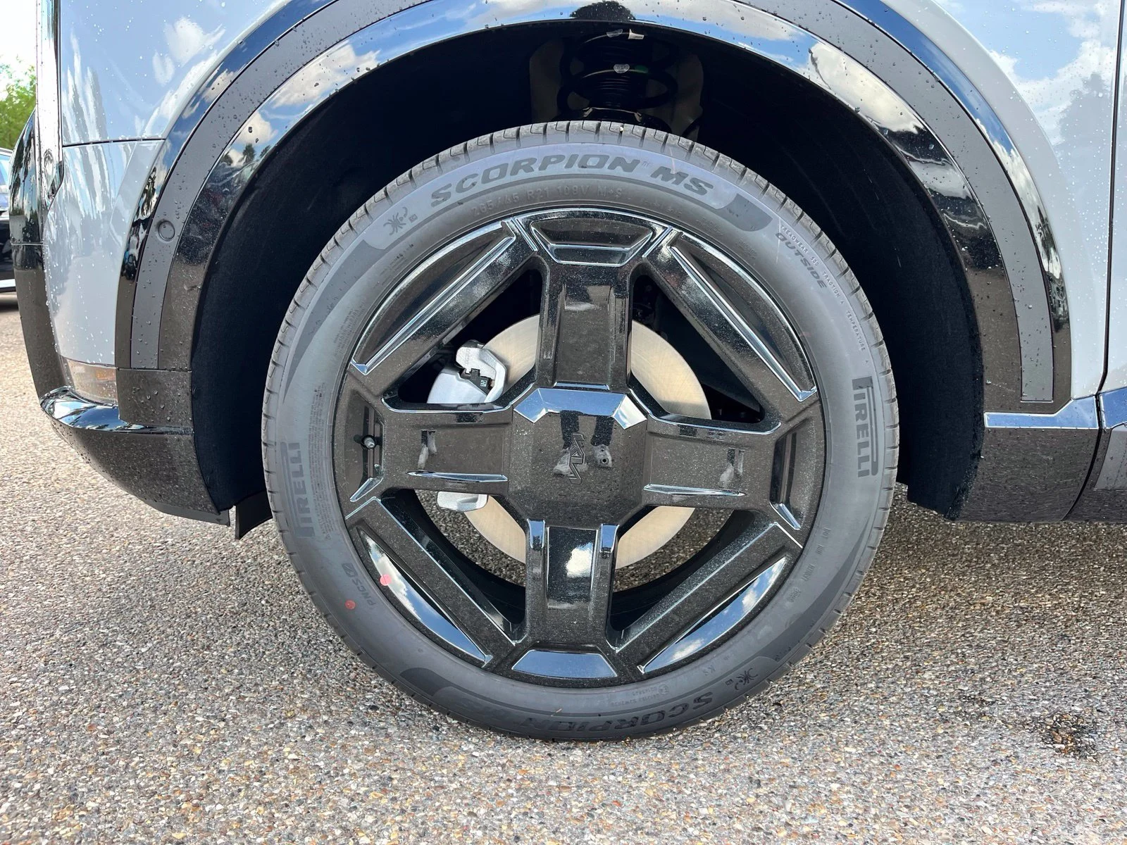 New 2027 Gray Kia X-Line SX image 7