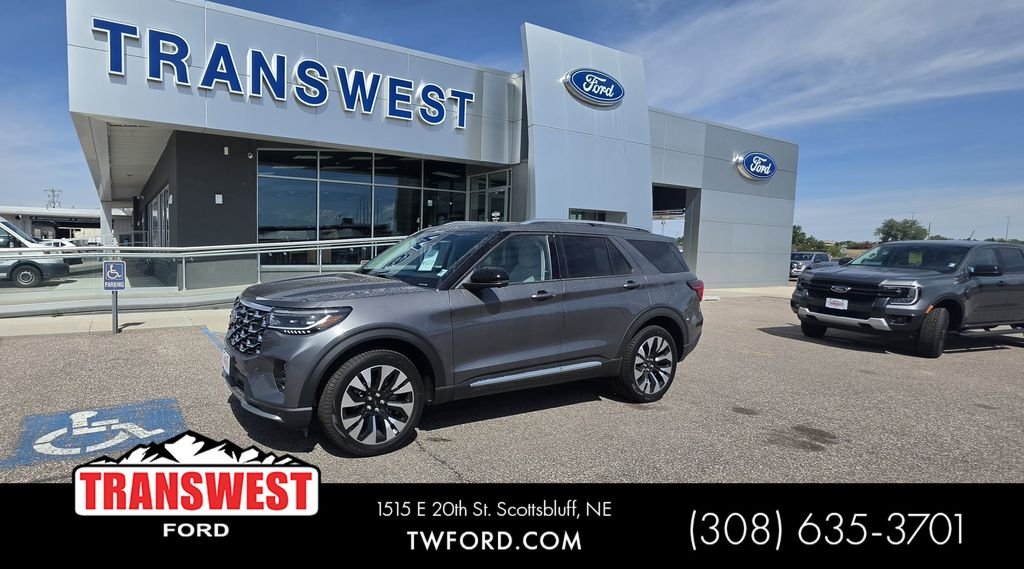 2026 Ford Explorer Platinum 4WD's photo