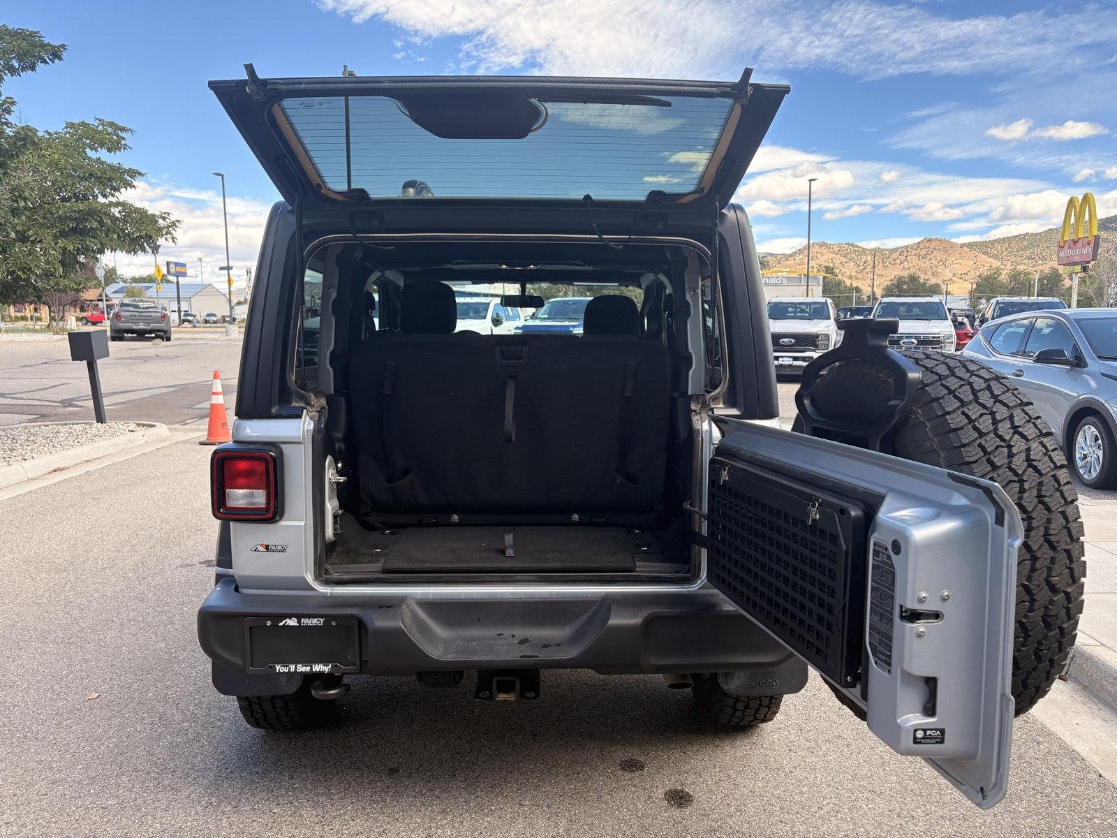 Used 2023 Silver Zynith Clearcoat Jeep Willys image 4