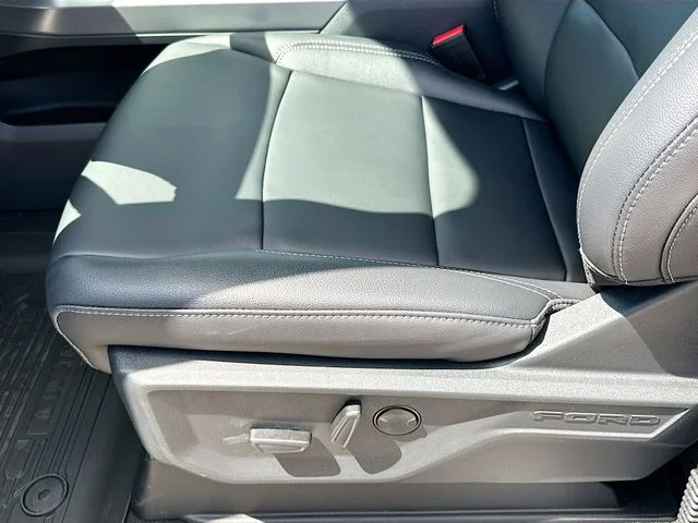 New 2026 Avalanche Ford XLT image 14